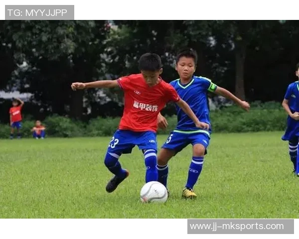 提升青少年足球技能上海浦东足球培训助力梦想成真